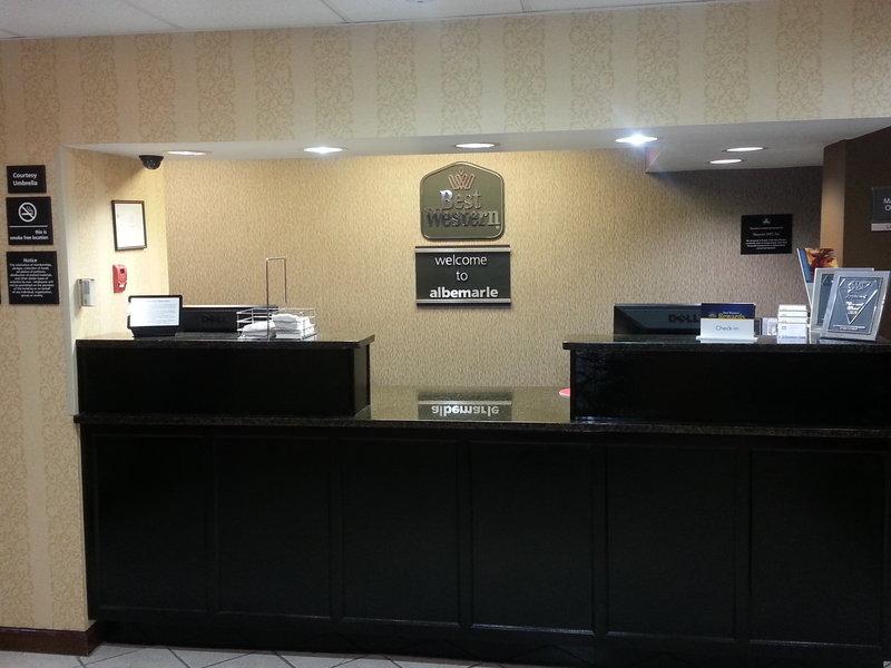 阿尔伯马尔希尔顿恒庭酒店 Albemarle 外观 照片